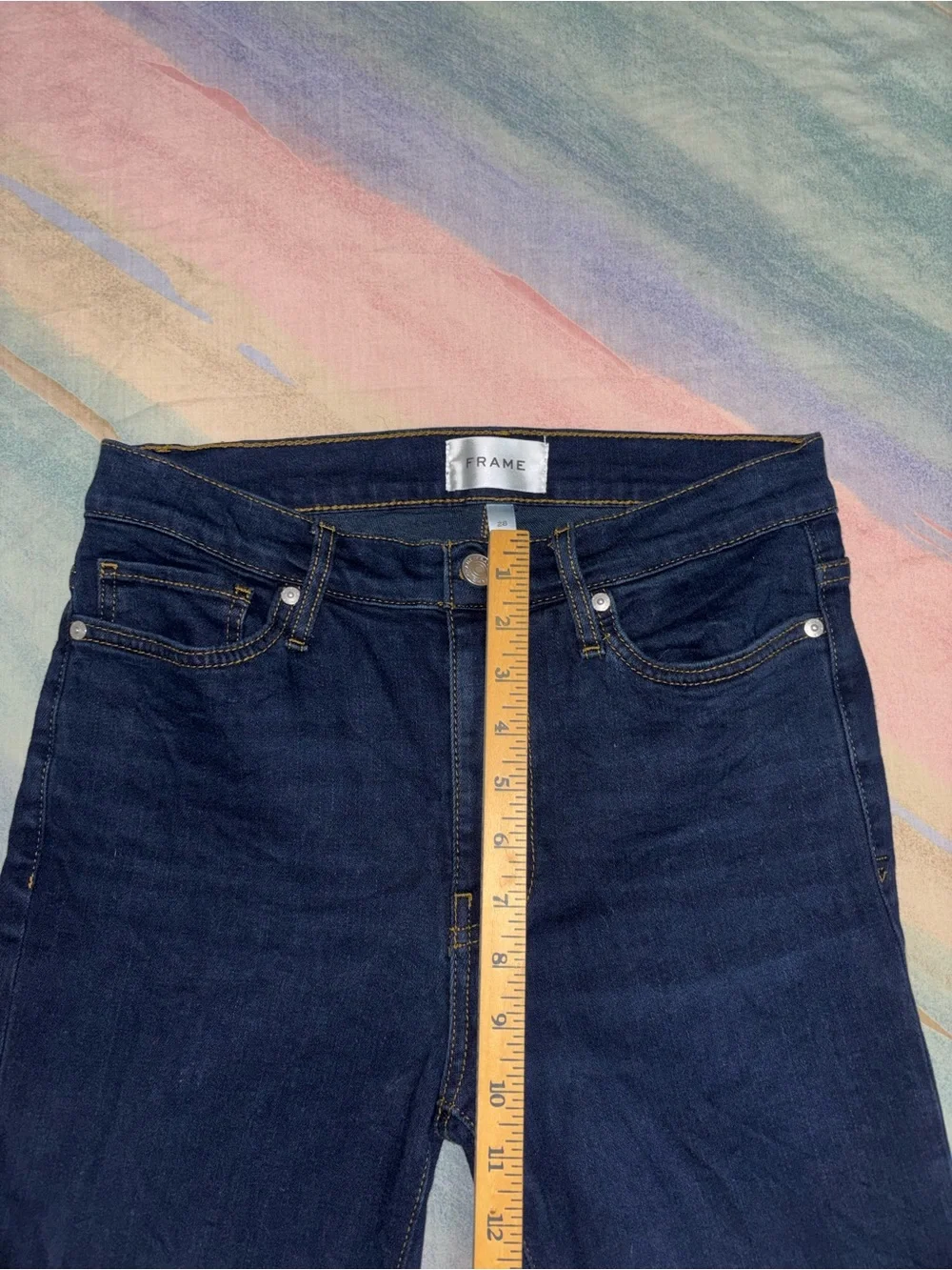 FRAME The Pixie Icon Jeans in Rinse Blue Mid Rise Flare Wide Leg Size 28